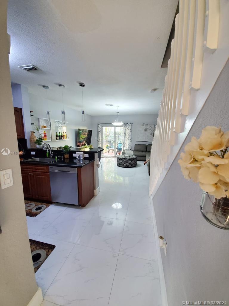 KENDALL GREENS CONDO - Residential