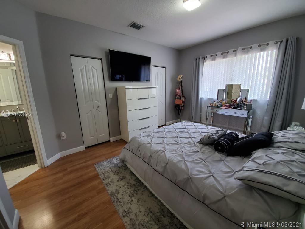 KENDALL GREENS CONDO - Residential