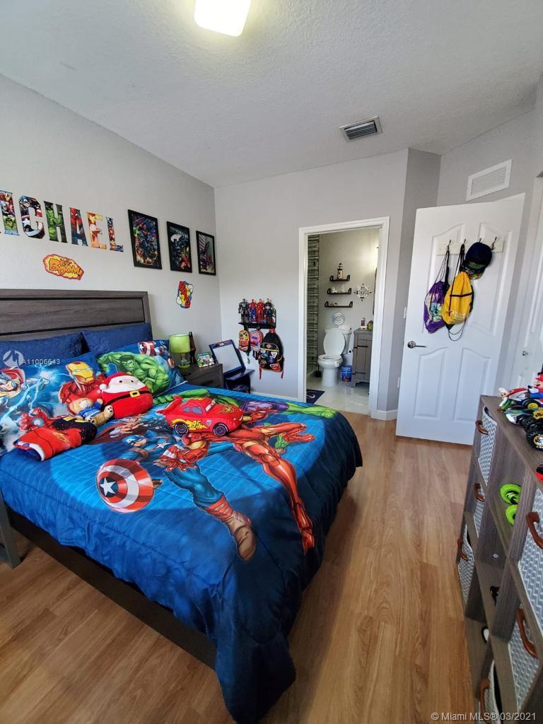 KENDALL GREENS CONDO - Residential