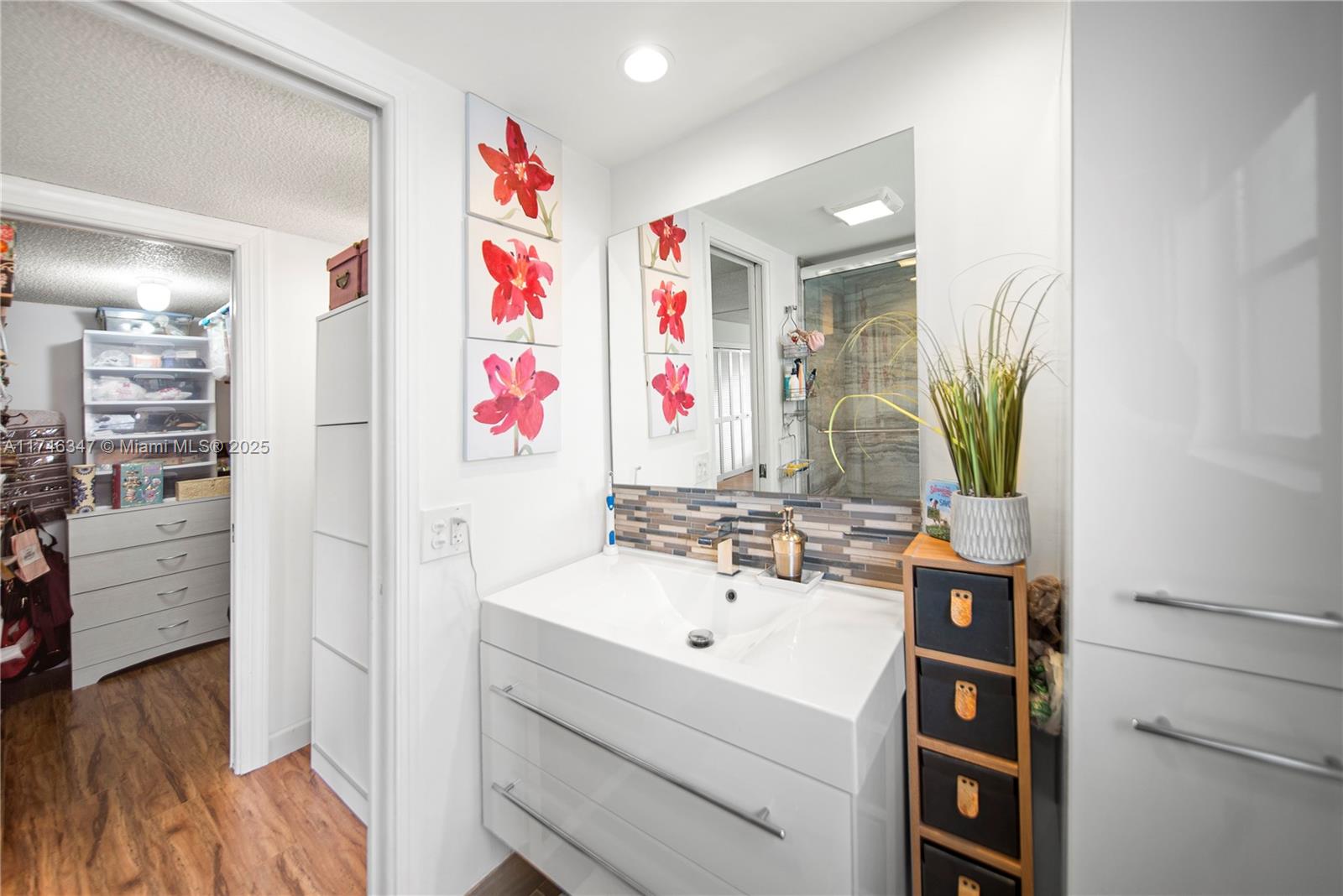 NO 18 PALM-AIRE COUNTRY C - Residential