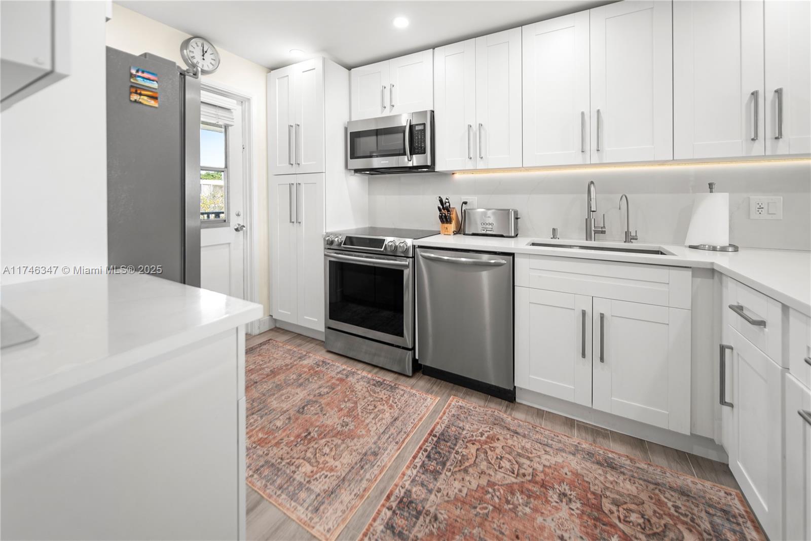 NO 18 PALM-AIRE COUNTRY C - Residential