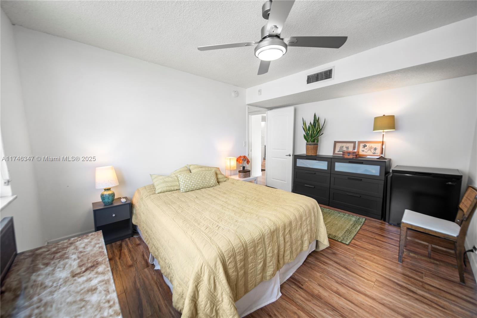 NO 18 PALM-AIRE COUNTRY C - Residential