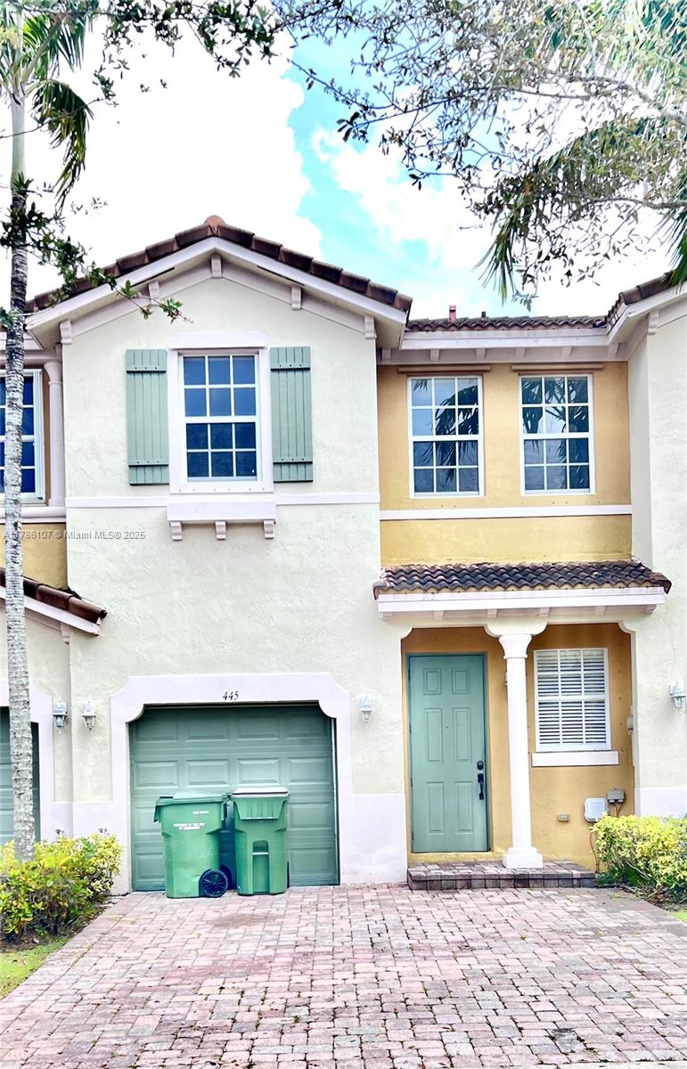 Property for Sale at 445 Ne 21st Ave, Homestead, Miami-Dade County, Florida - Bedrooms: 3 
Bathrooms: 3  - $370,000