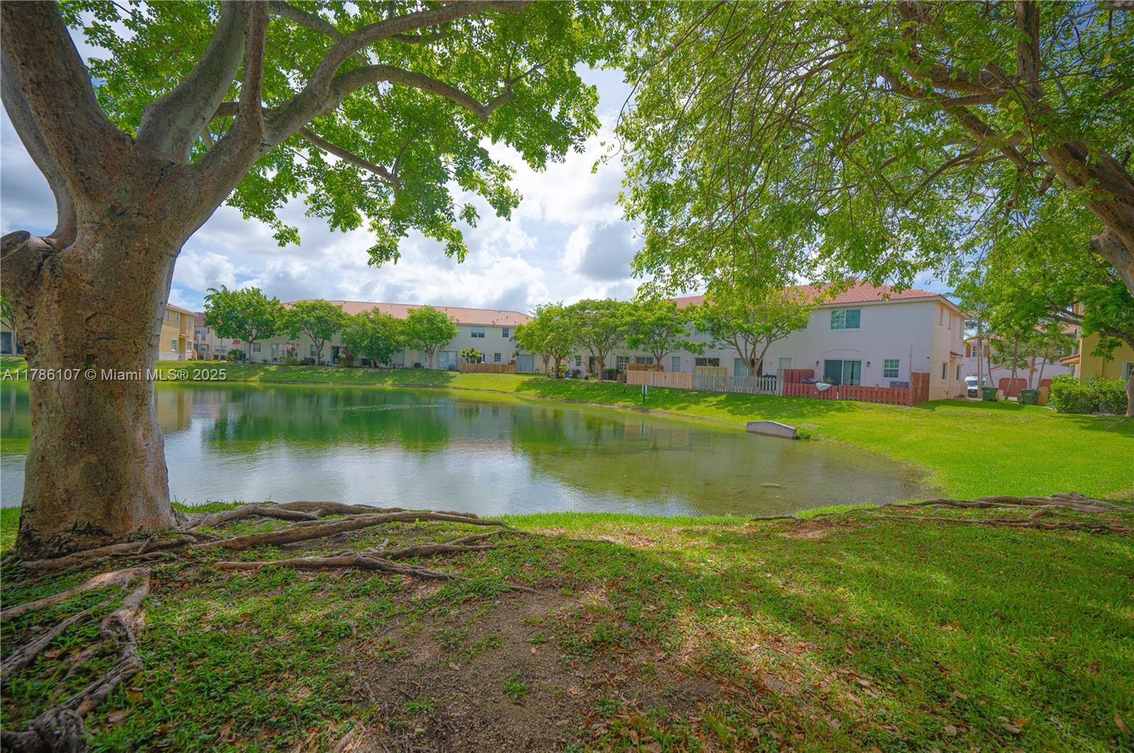 PORTOFINO VILLAS WEST - Residential