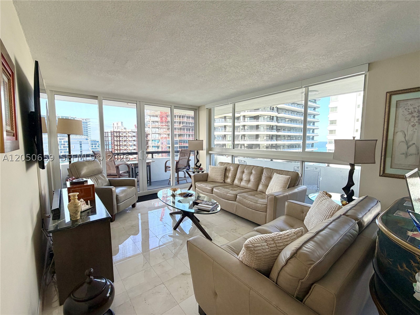 3200 Collins Ave 10-1