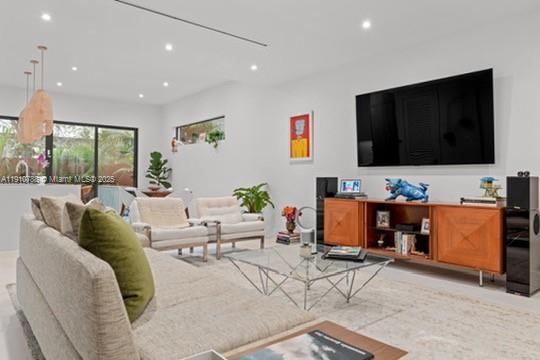 FROW HOMESTEAD - Residential