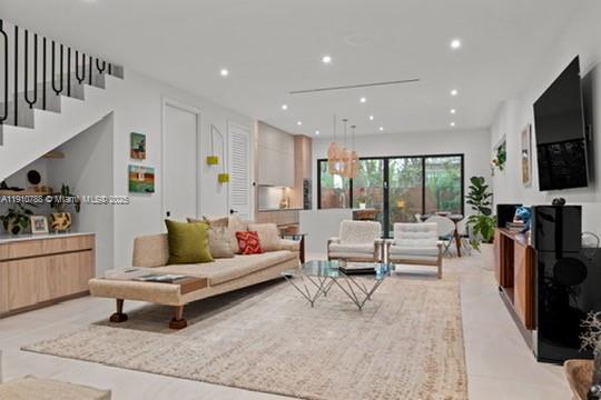 FROW HOMESTEAD - Residential