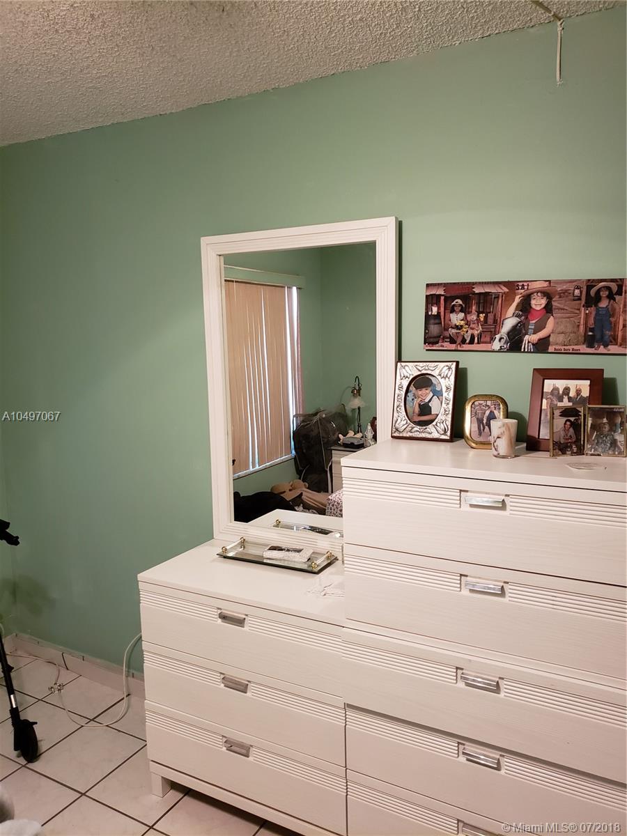 EL CID CONDO - Residential