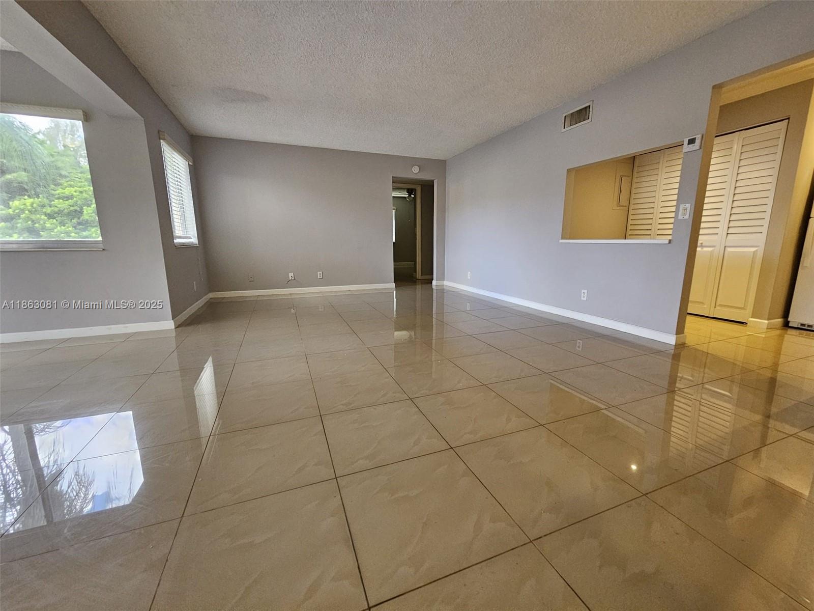 PINE RIDGE AT HAVERHILL C - Residential Lease