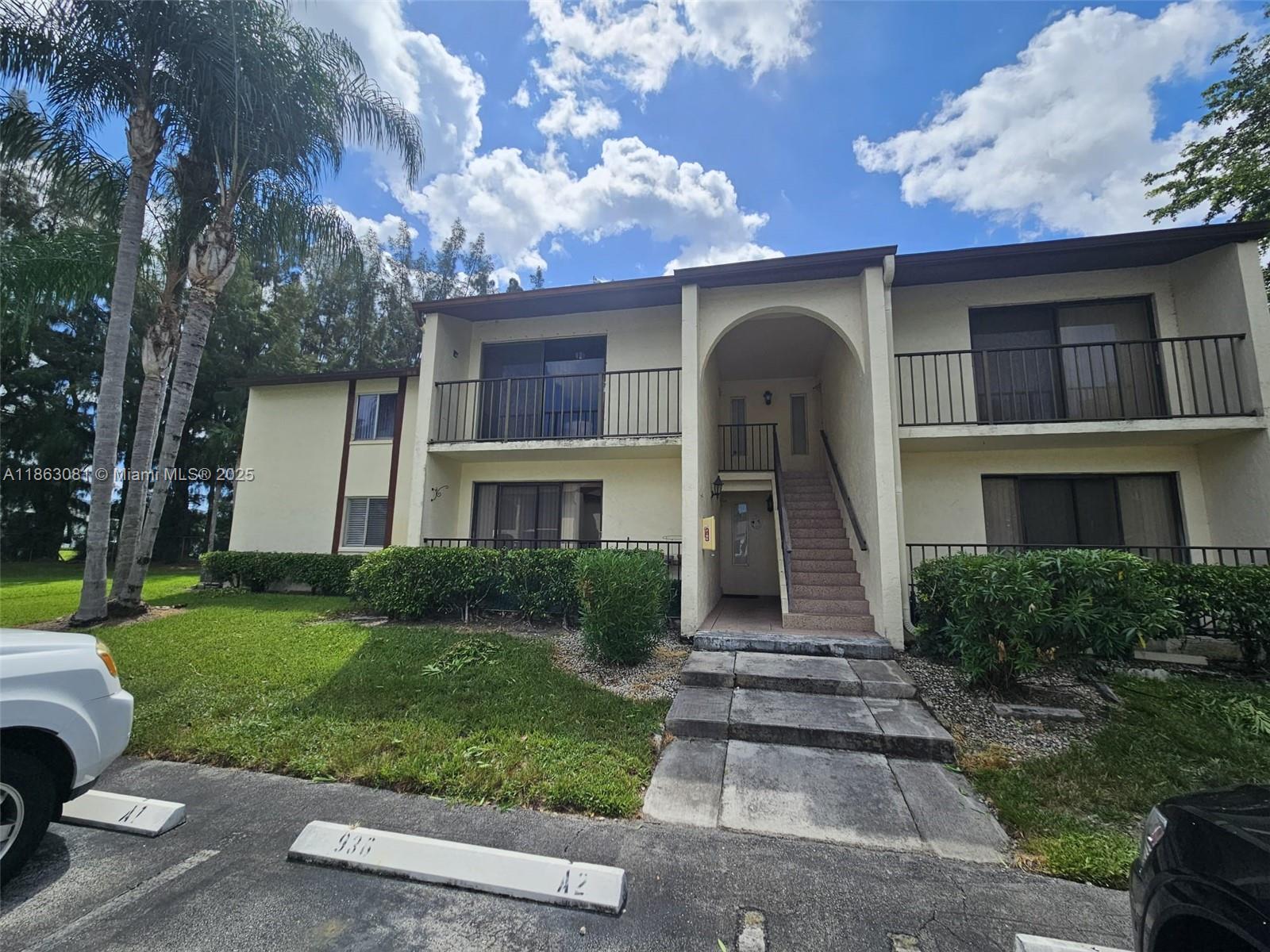 PINE RIDGE AT HAVERHILL C - Residential Lease