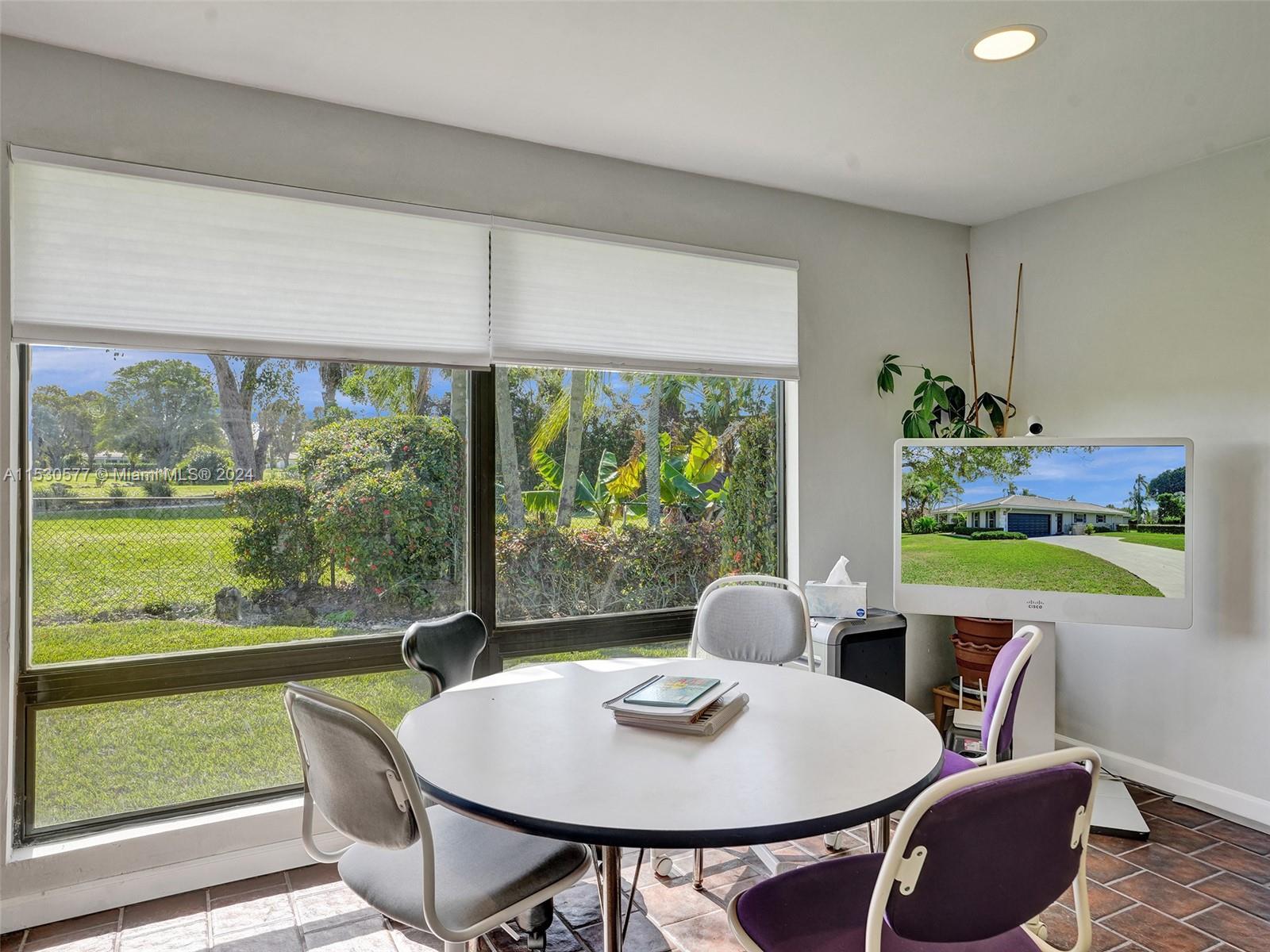 CORAL SPRINGS COUNTRY CLU - Residential