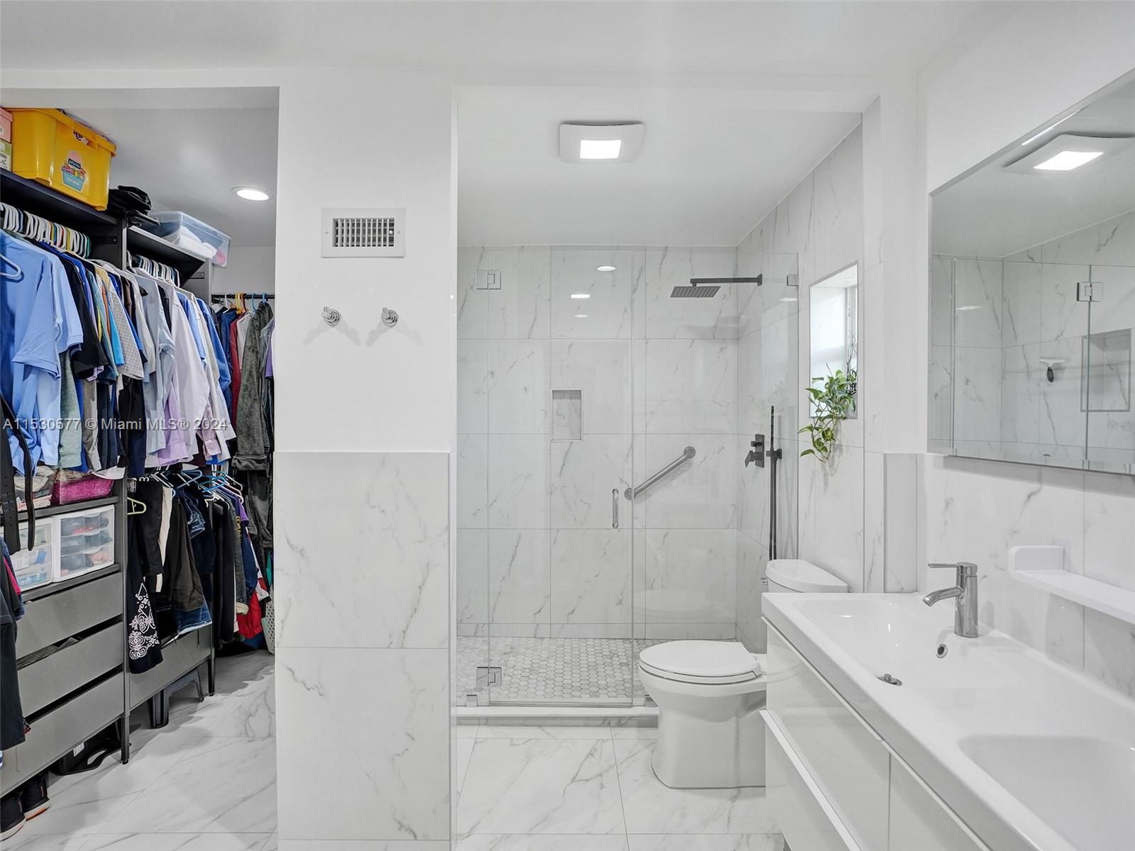 CORAL SPRINGS COUNTRY CLU - Residential