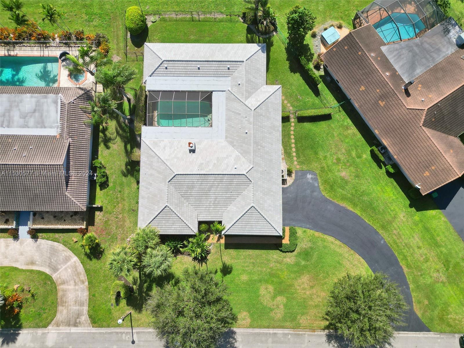 CORAL SPRINGS COUNTRY CLU - Residential