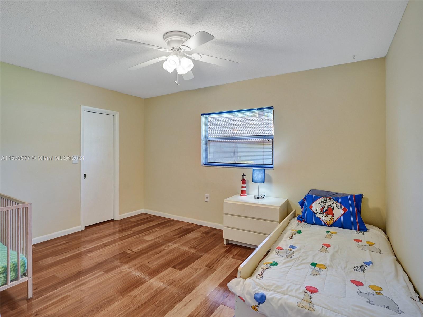 CORAL SPRINGS COUNTRY CLU - Residential
