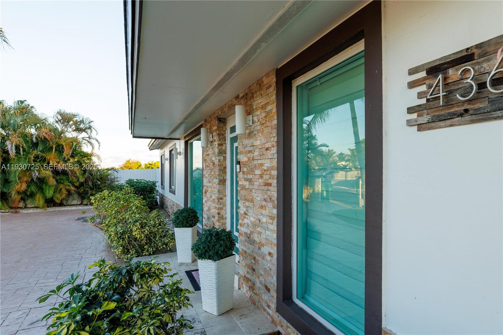 STARLIGHT - Residential