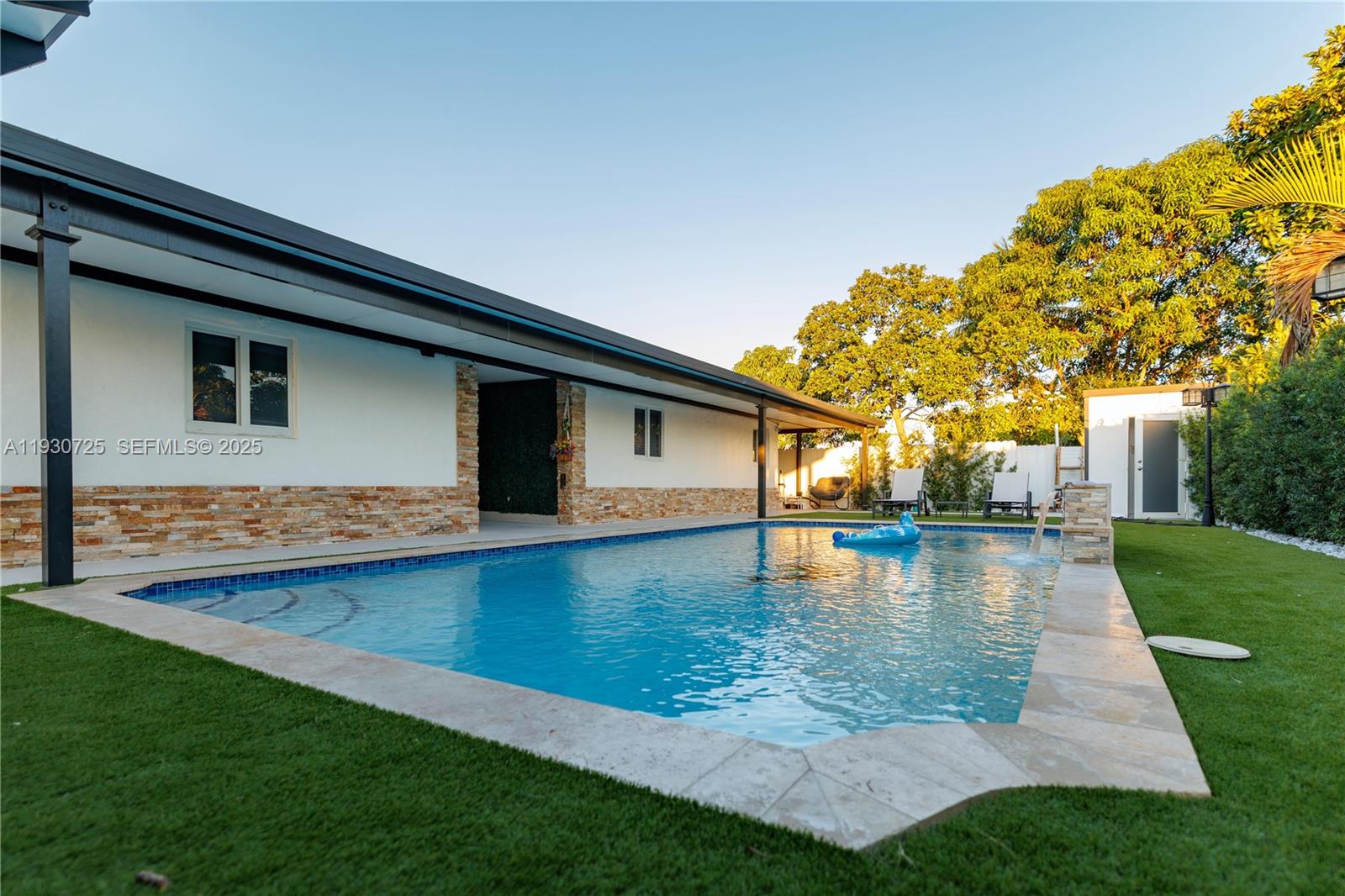 STARLIGHT - Residential