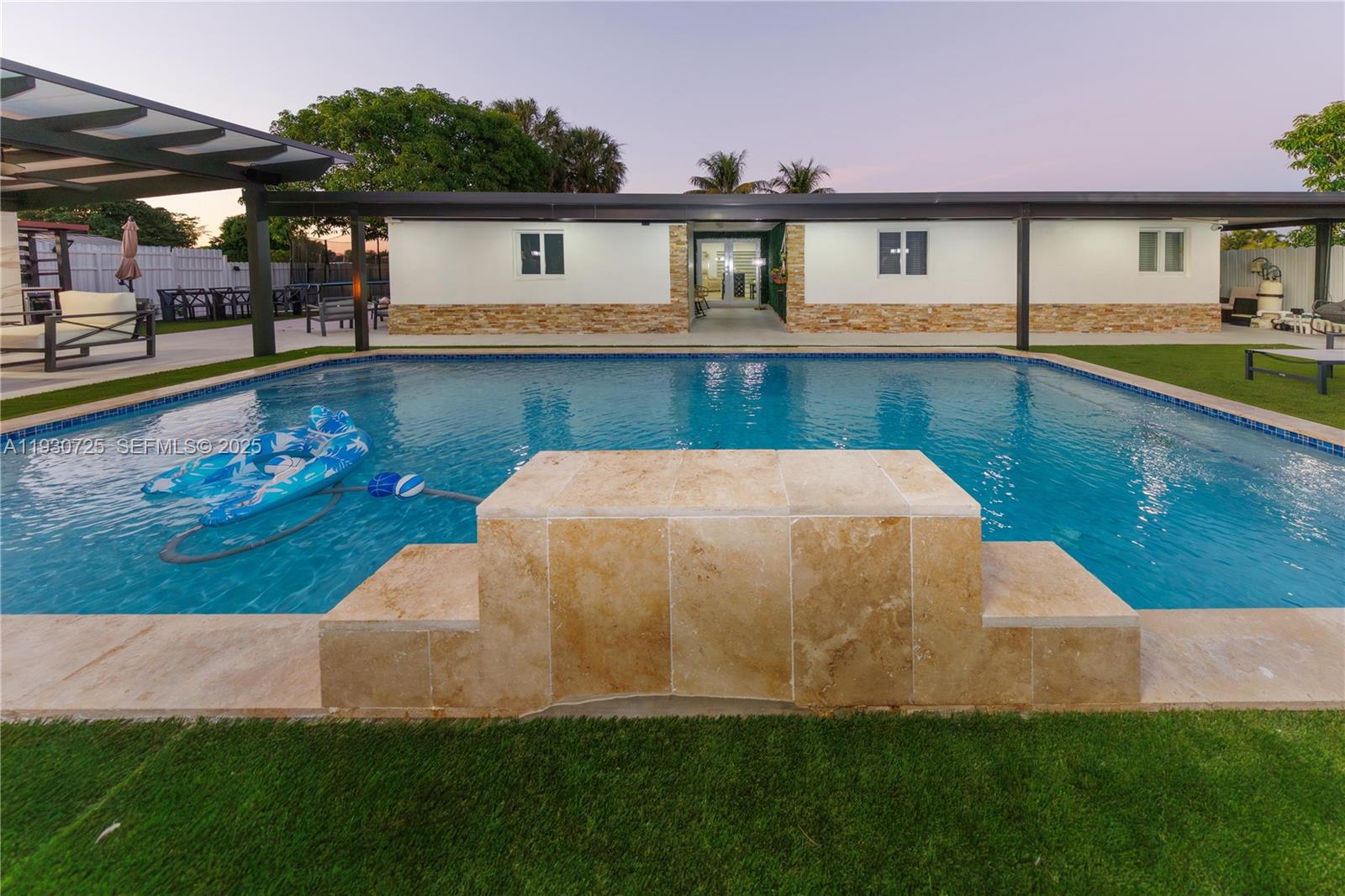 STARLIGHT - Residential