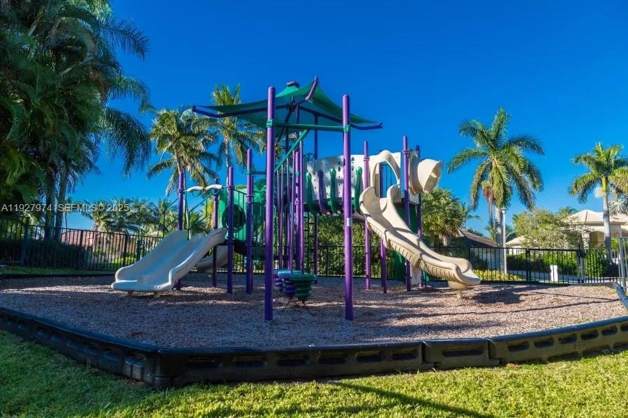 BOCA ISLES SOUTH PH 5D - Residential Lease