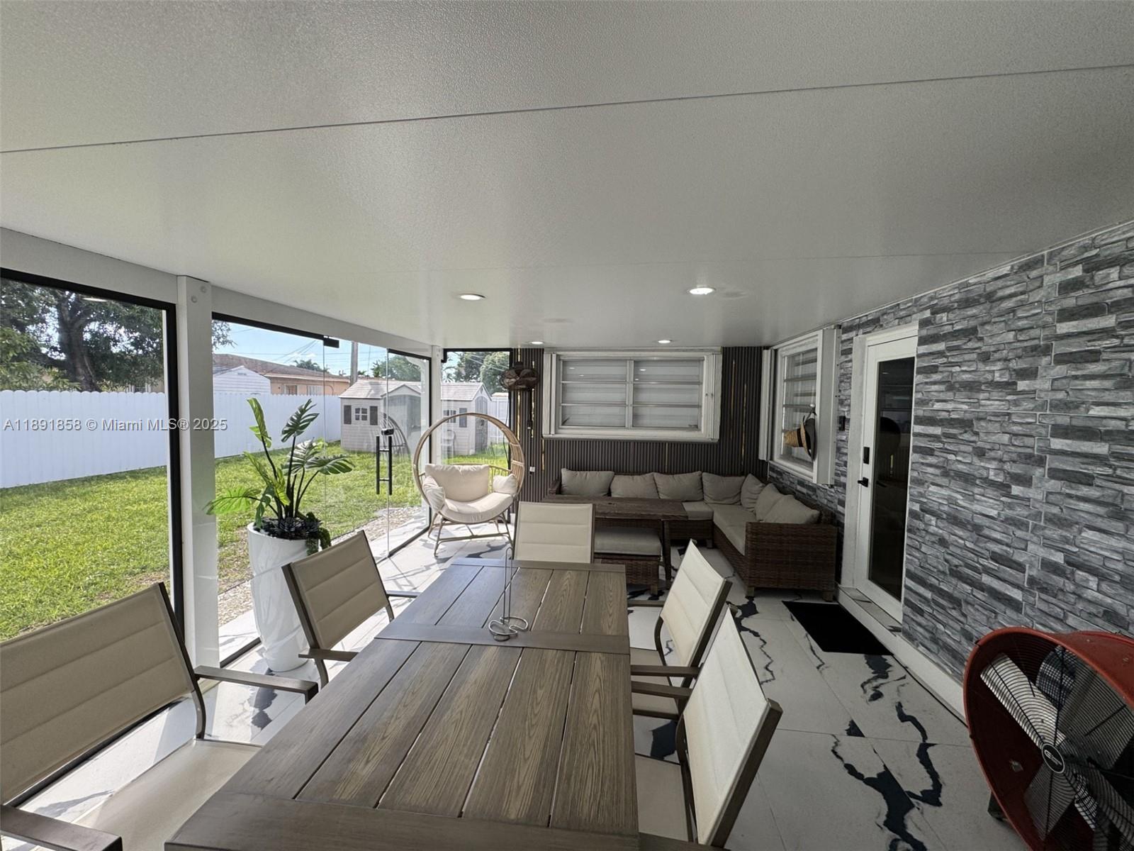 RICHMOND HGTS REPLAT - Residential