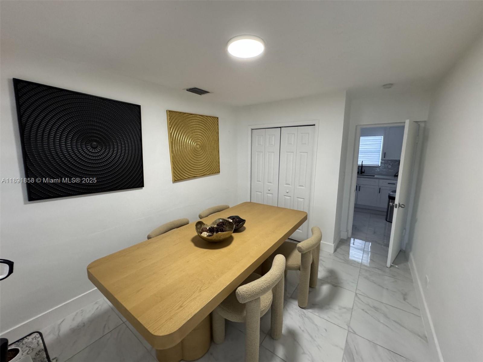 RICHMOND HGTS REPLAT - Residential