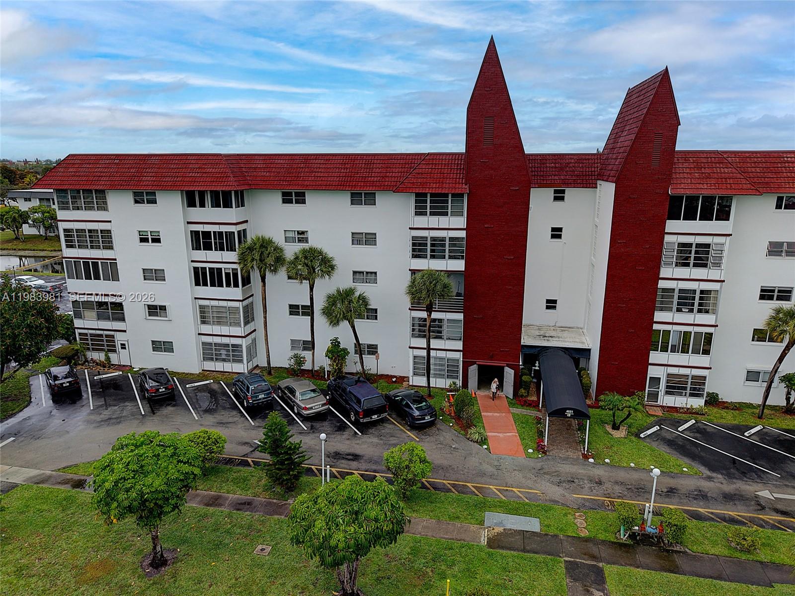 CASTLE APARTMENTS 14 COND - Residential