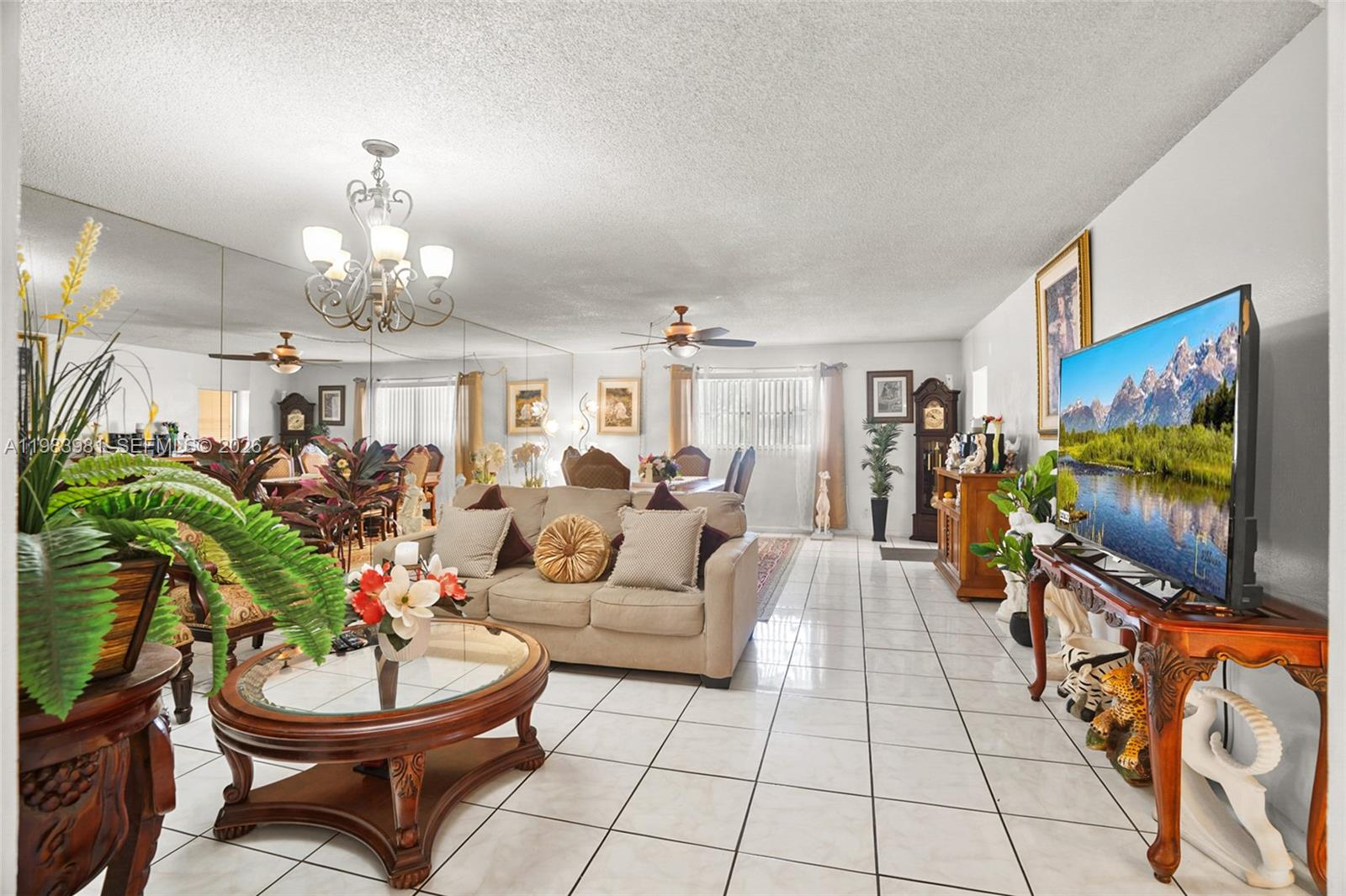 CASTLE APARTMENTS 14 COND - Residential