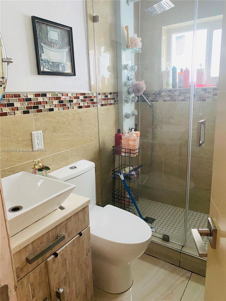 CAROL CITY - Residential