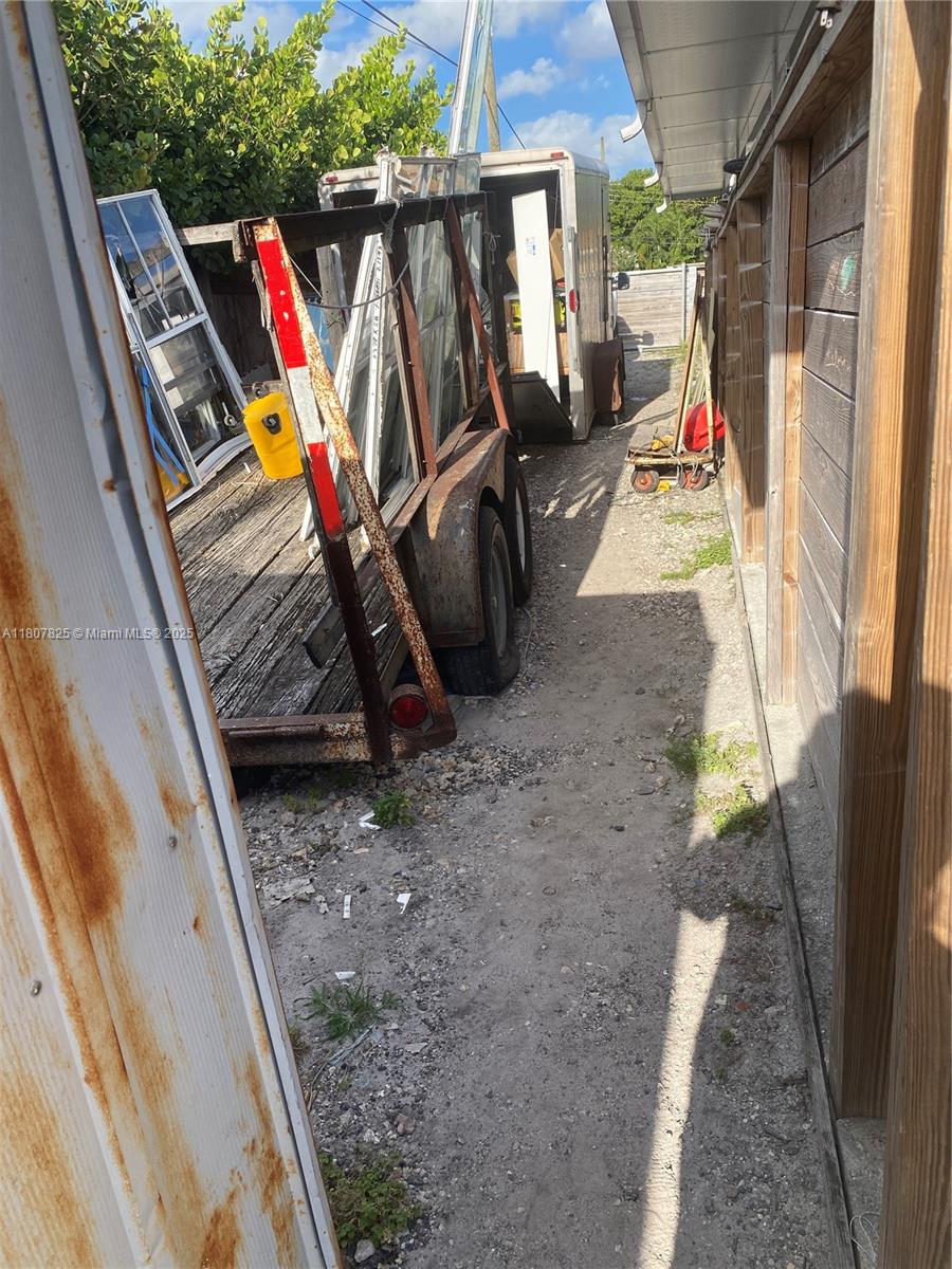 CAROL CITY - Residential