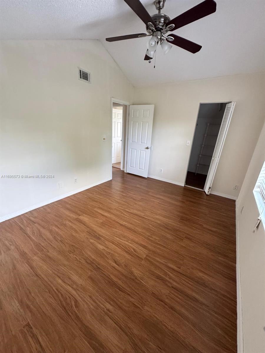 VICTORIA WOODS 2 - Residential