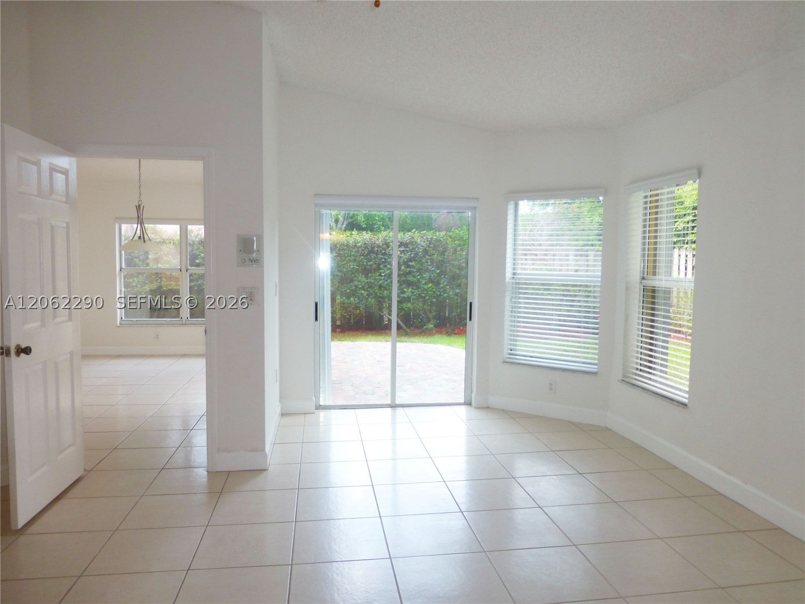 11236 NW 58th Ter