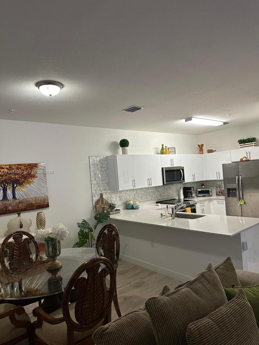 CENTURY PARK SOUTH - Residential