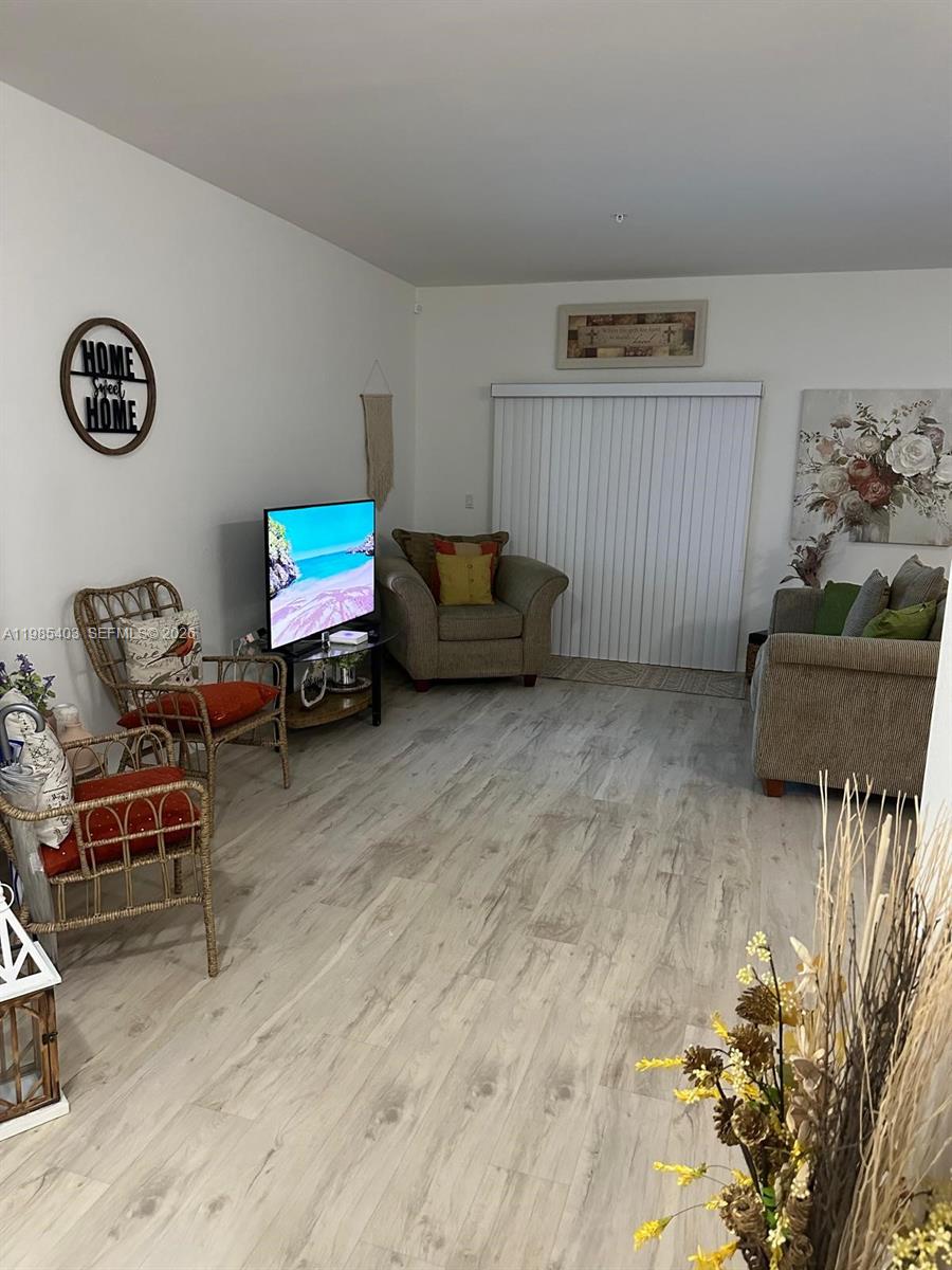 CENTURY PARK SOUTH - Residential