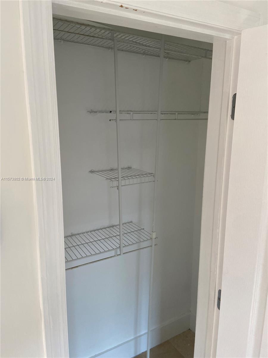 THE NICHE AT 62ND ST COND - Residential Lease