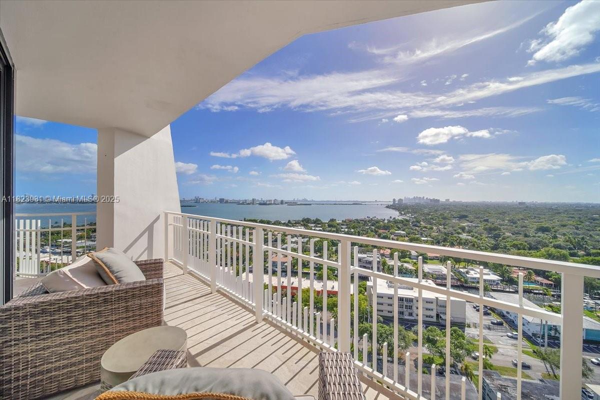 Rental Property at 2000 Towerside Ter Ts4, Miami, Broward County, Florida - Bedrooms: 2 
Bathrooms: 2  - $4,950 MO.