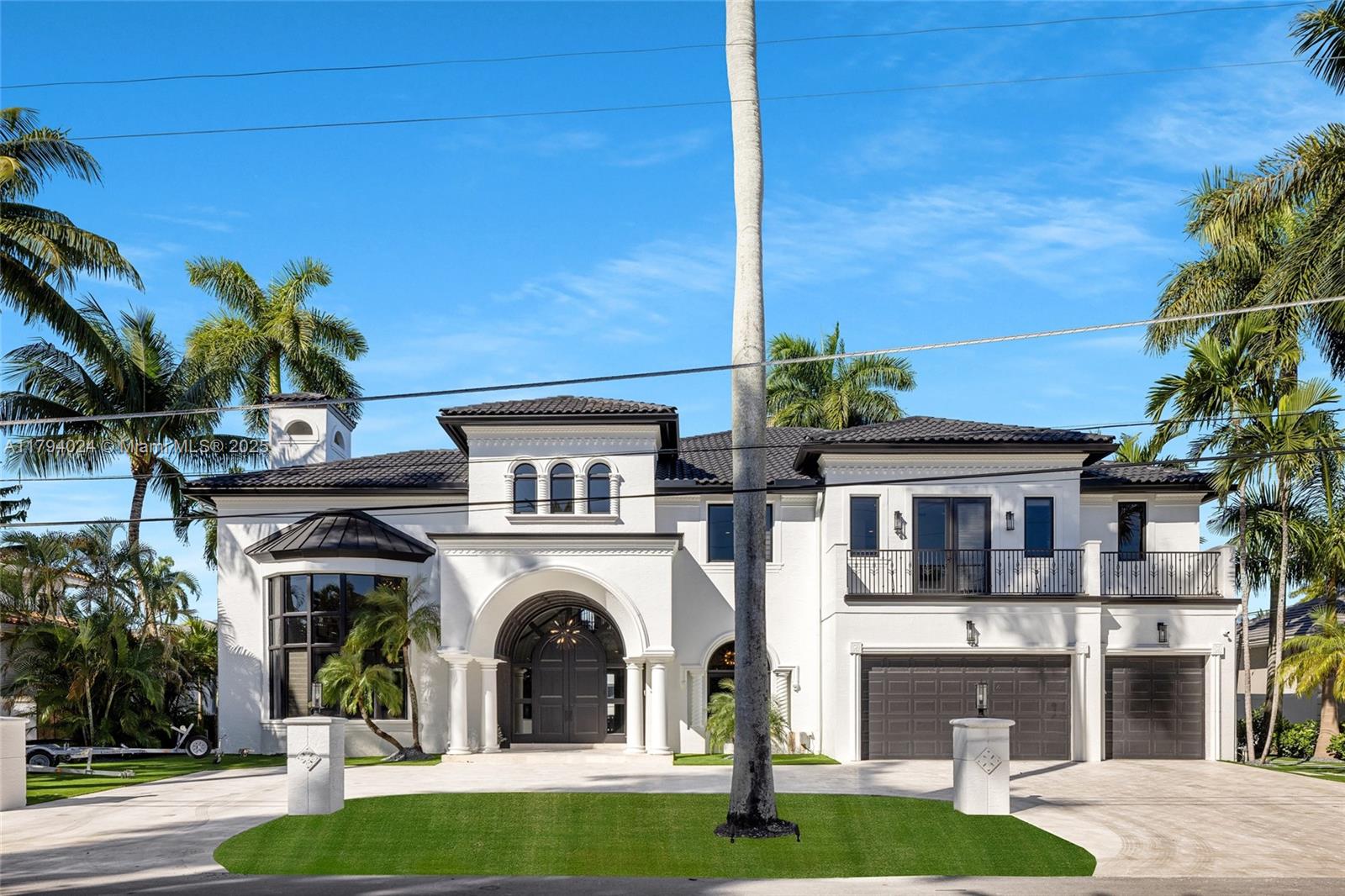CORAL ISLES - Residential