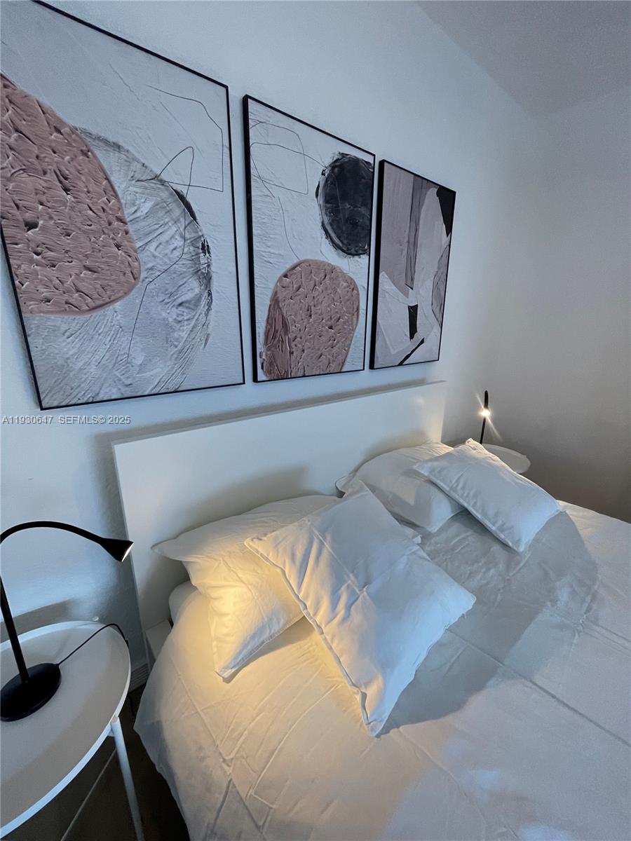 THE FRANCIS CONDO - Residential Lease