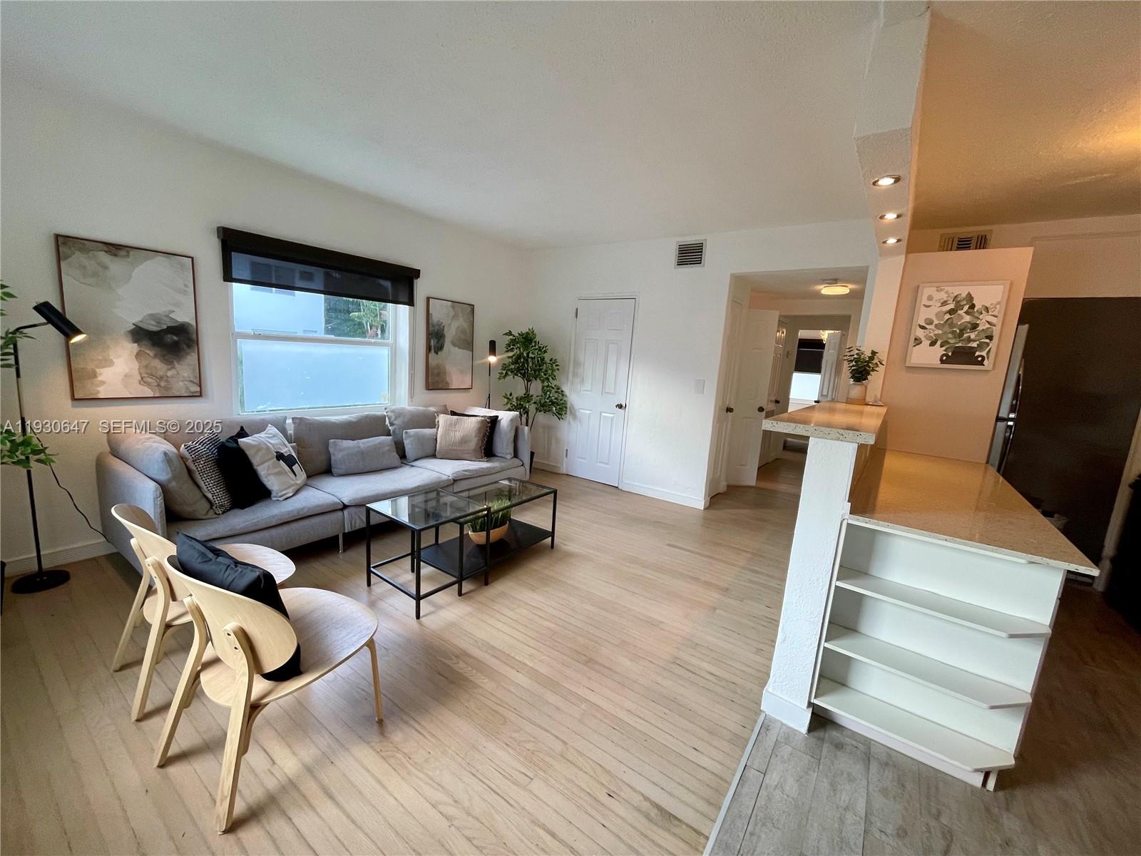 THE FRANCIS CONDO - Residential Lease