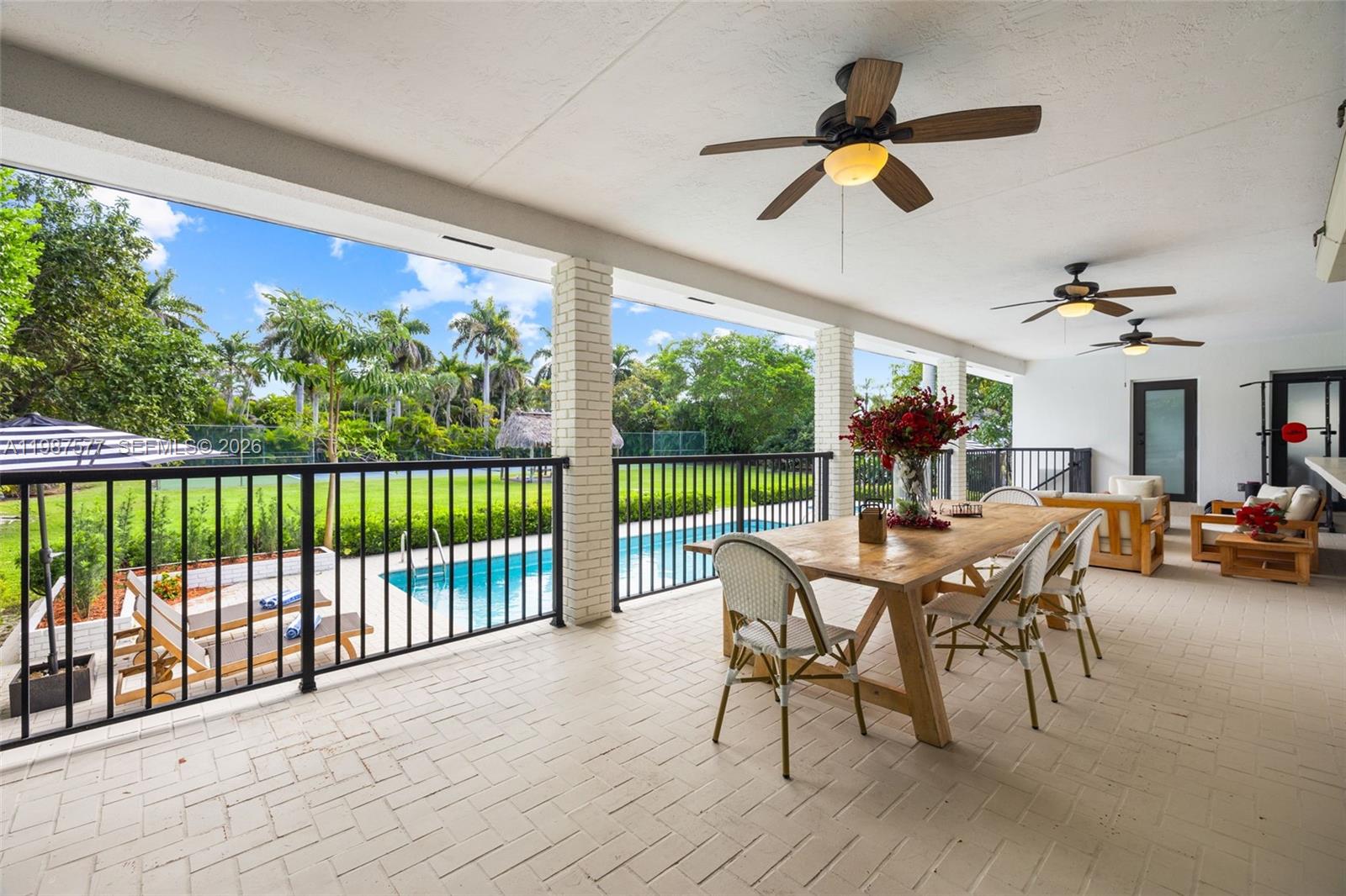 ROYAL PALM HARBOR REPLAT - Residential