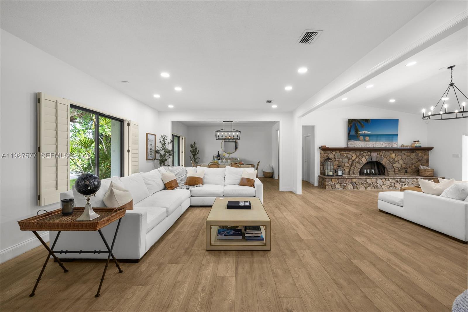 ROYAL PALM HARBOR REPLAT - Residential