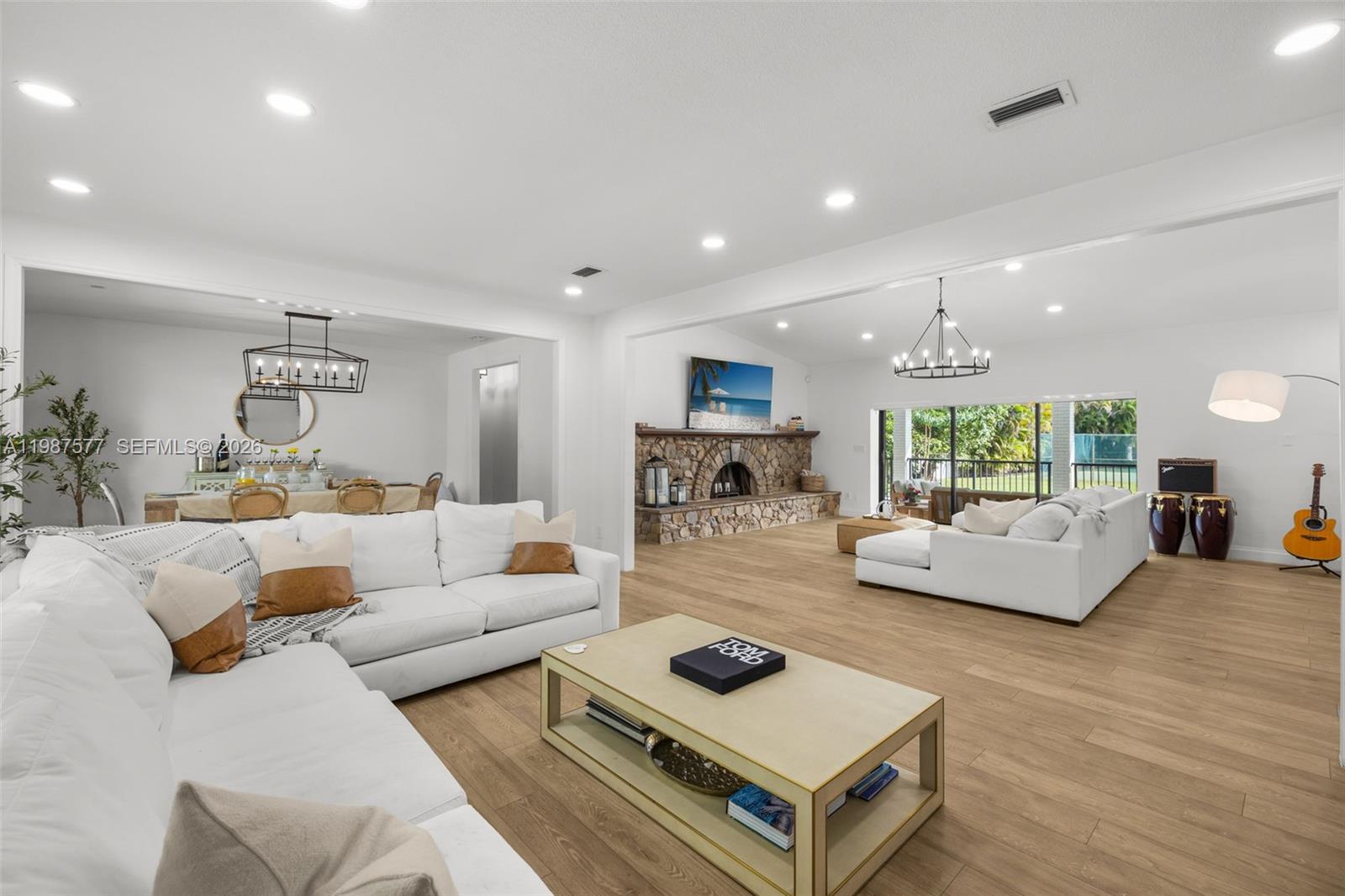 ROYAL PALM HARBOR REPLAT - Residential