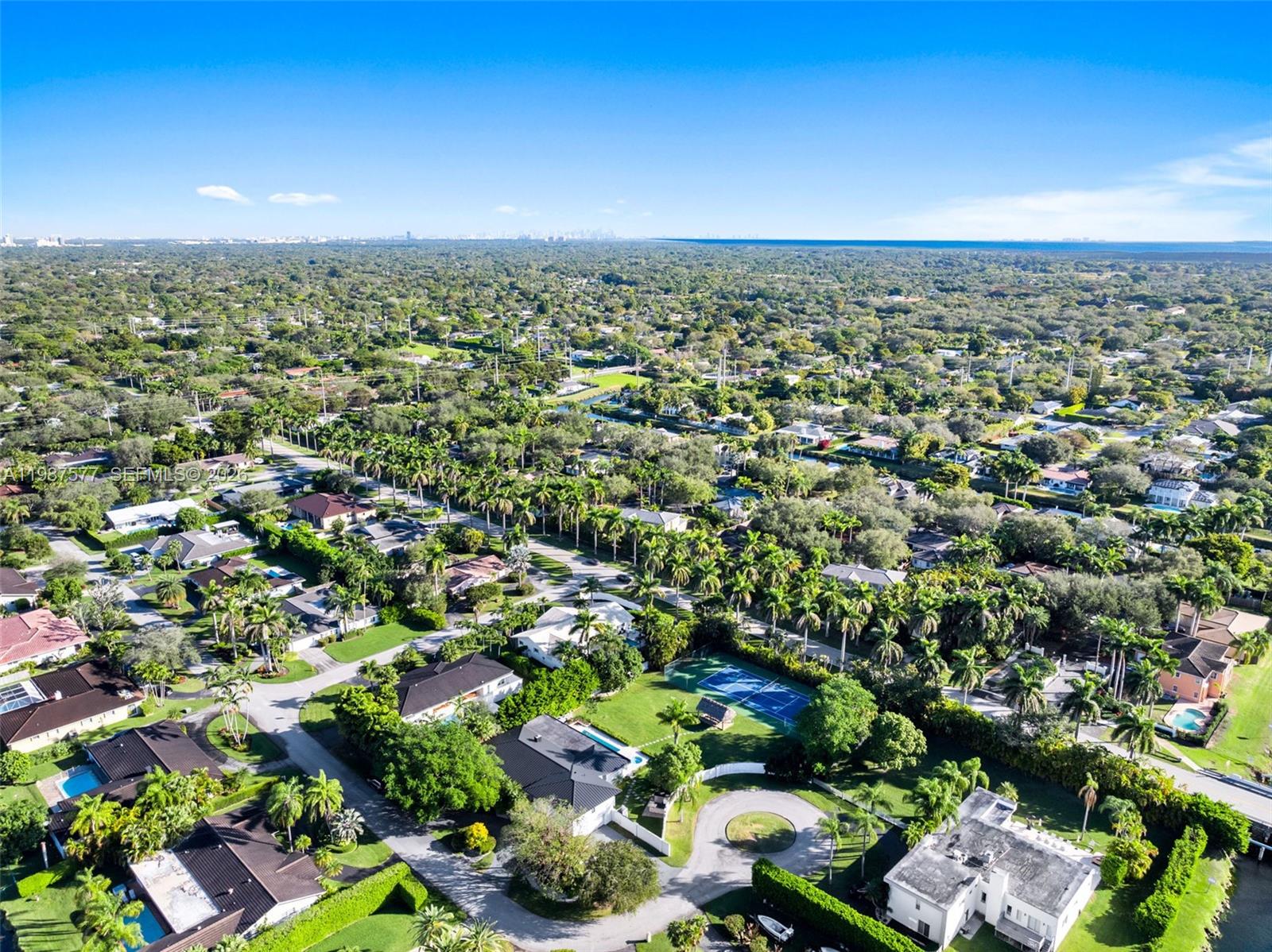 ROYAL PALM HARBOR REPLAT - Residential