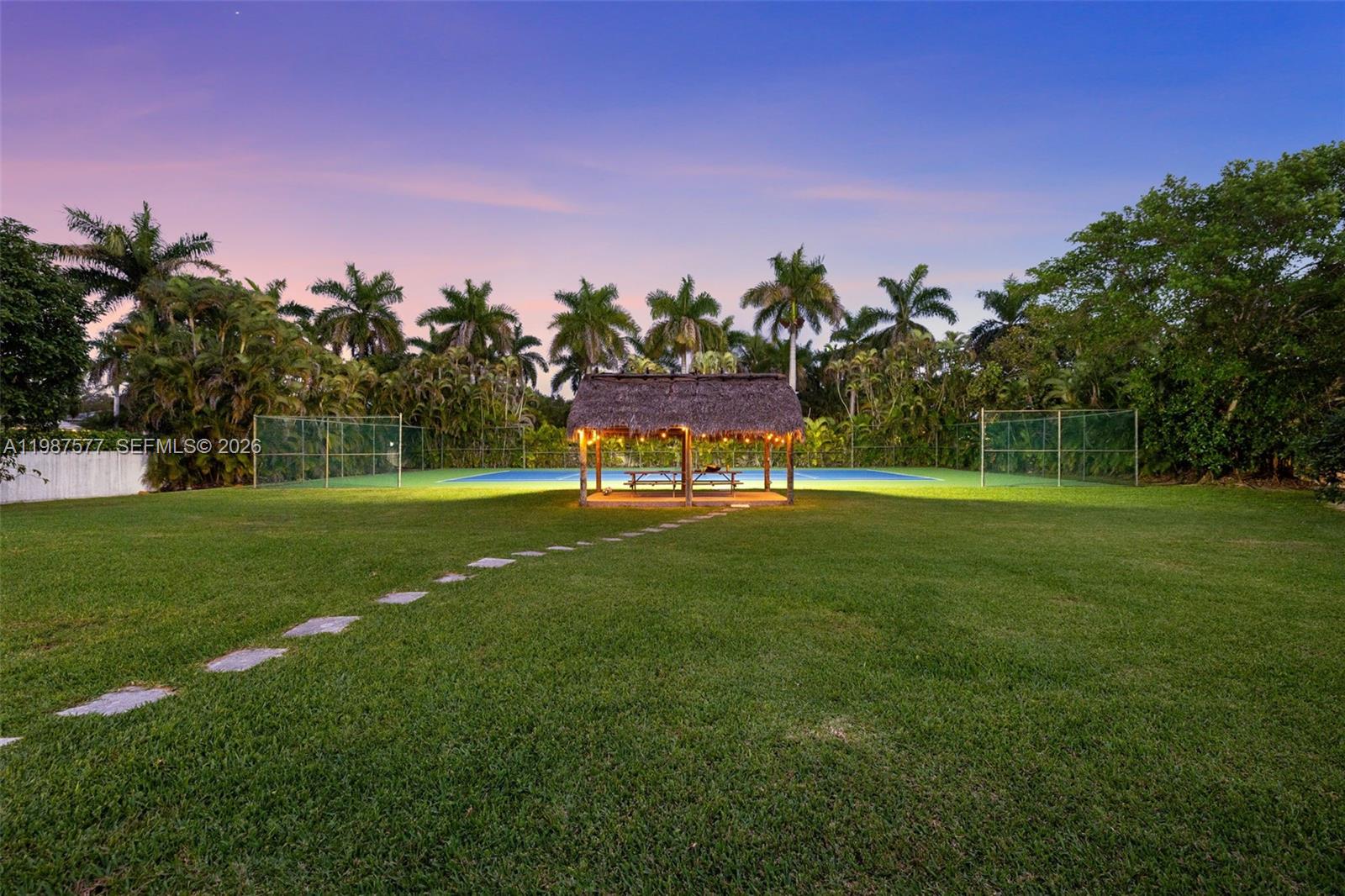 ROYAL PALM HARBOR REPLAT - Residential