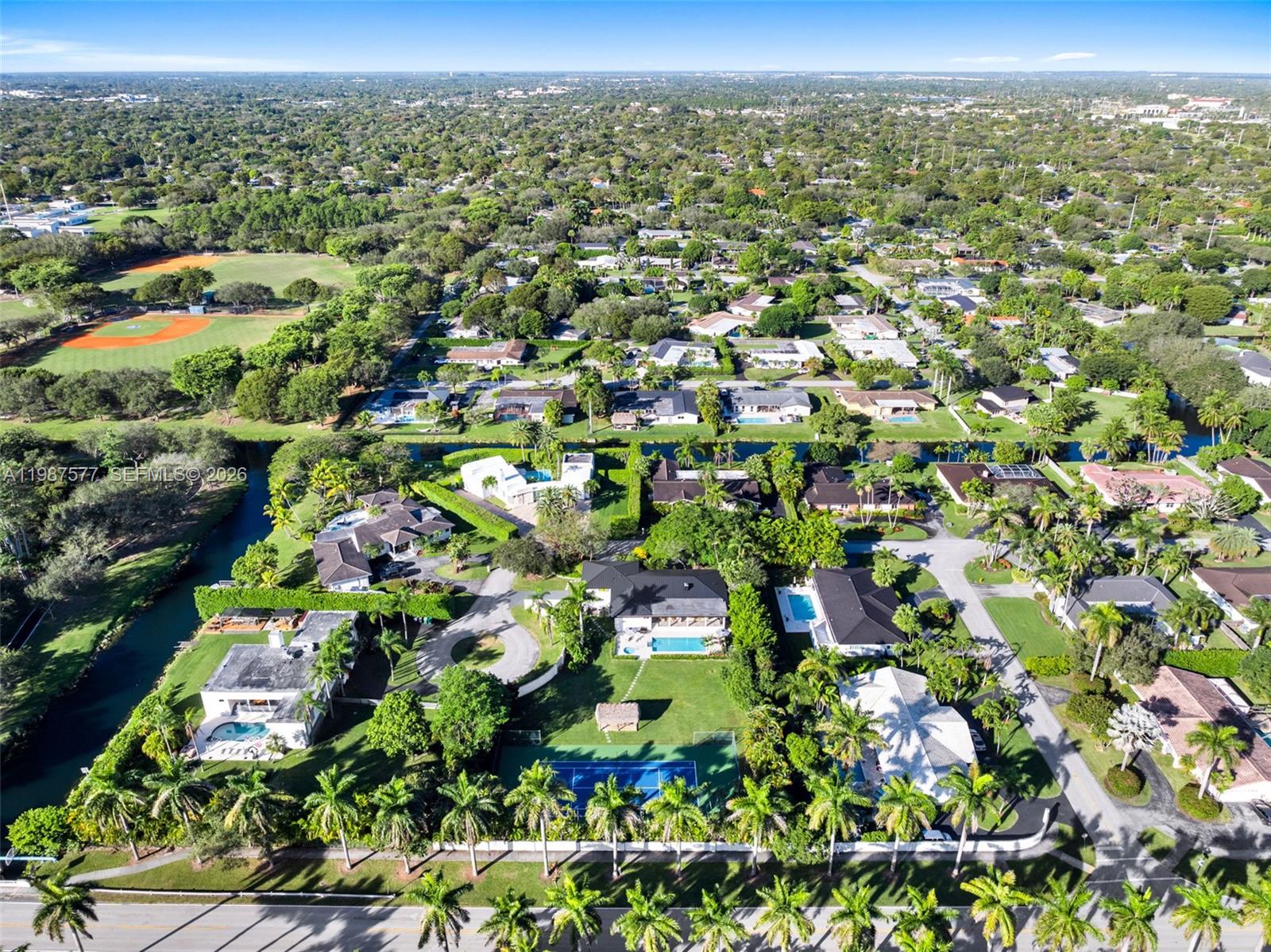 ROYAL PALM HARBOR REPLAT - Residential