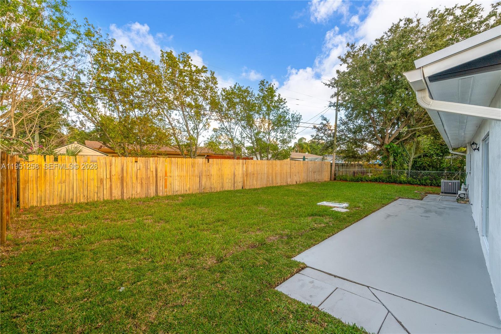 CRESTHAVEN NO 5 - Residential