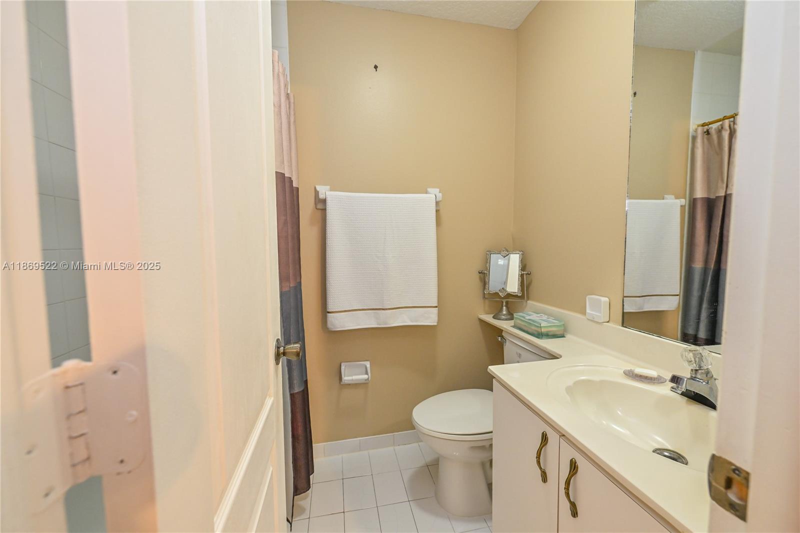 MISTY POINT VILLAS CONDO - Residential
