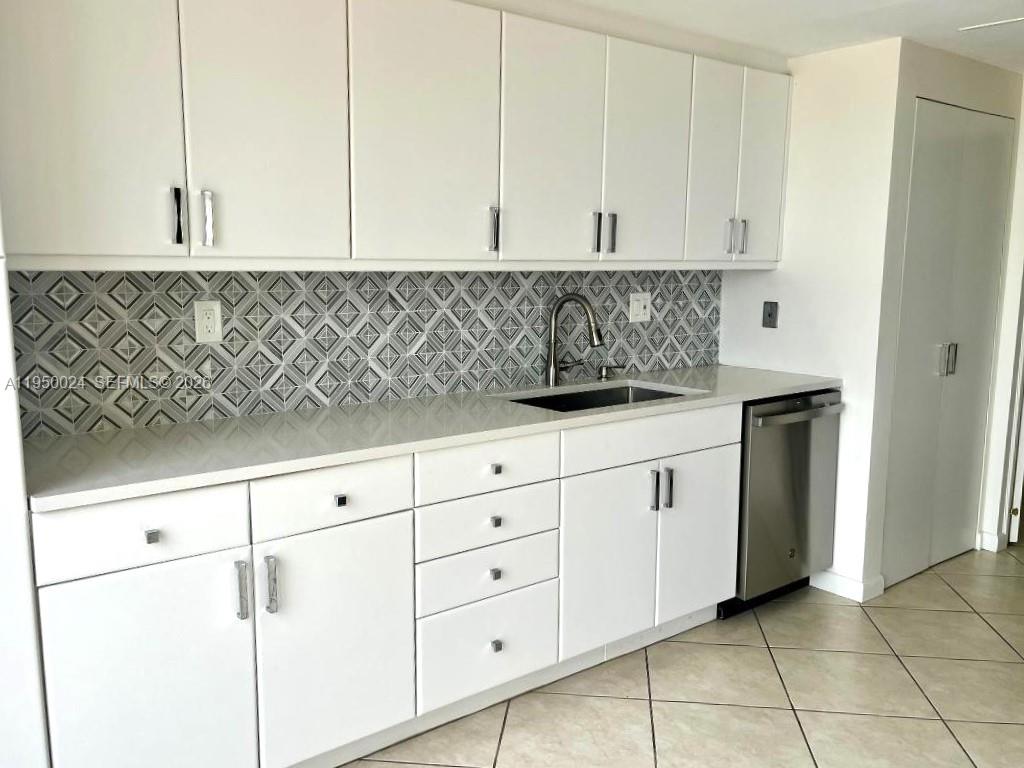 SHORE CLUB CONDO - Residential Lease