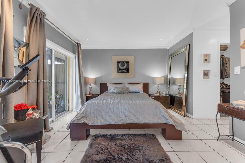 CENTRE COURT CONDO - Residential