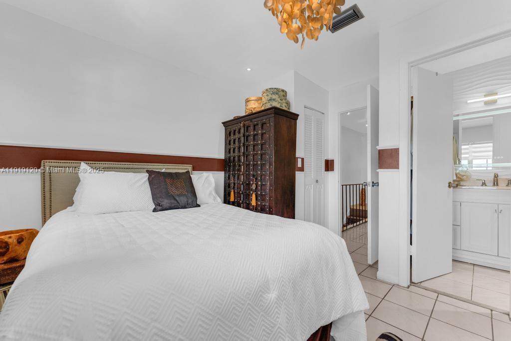 CENTRE COURT CONDO - Residential