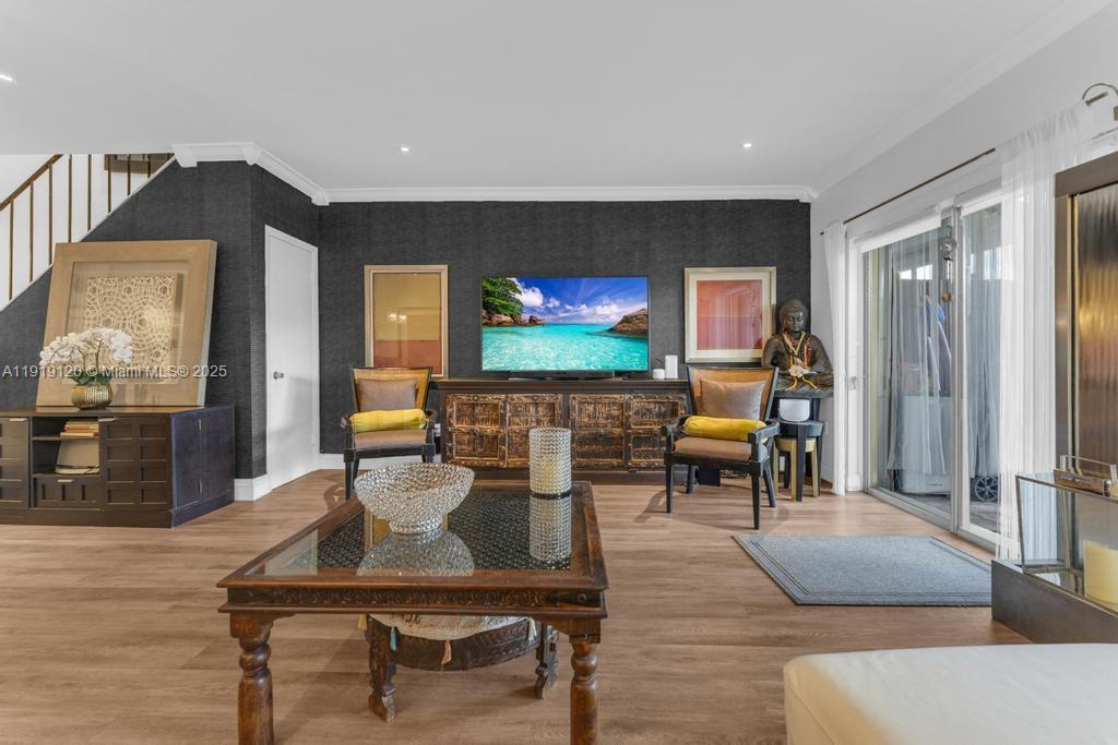 CENTRE COURT CONDO - Residential