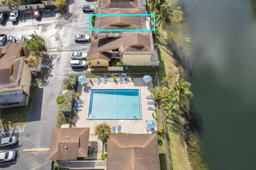 CENTRE COURT CONDO - Residential